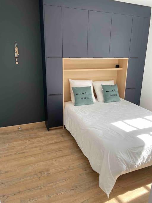 Maison De Vacances La Flotte 00491Ui ภายนอก รูปภาพ